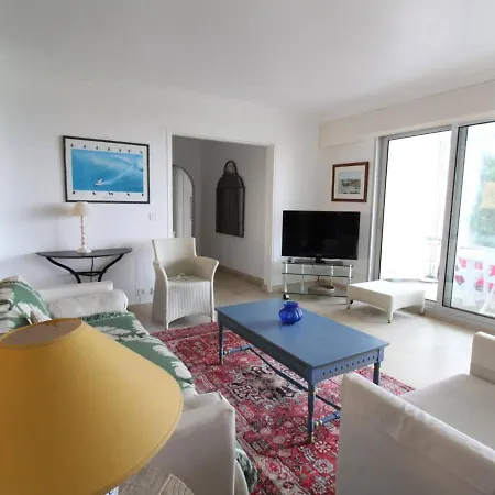 Spacieux 95m2 Au Pied De La Avec Jardin Et Parking - Fr-1-494-70 Apartment Royan