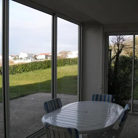 Apartamento Spacieux 95m2 Au Pied De La Avec Jardin Et Parking - Fr-1-494-70