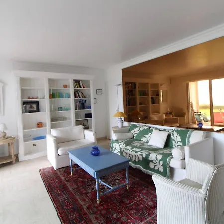 Spacieux 95m2 Au Pied De La Avec Jardin Et Parking - Fr-1-494-70 アパート ロワイヤン